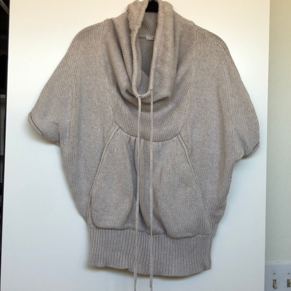 LA made short sleeve poncho